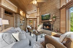 Luxe & Scenic Escape: Hot Tub ~ Breathtaking Views - Image 3